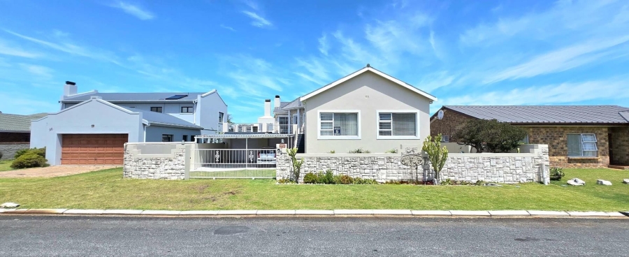 5 Bedroom Property for Sale in Franskraal Western Cape